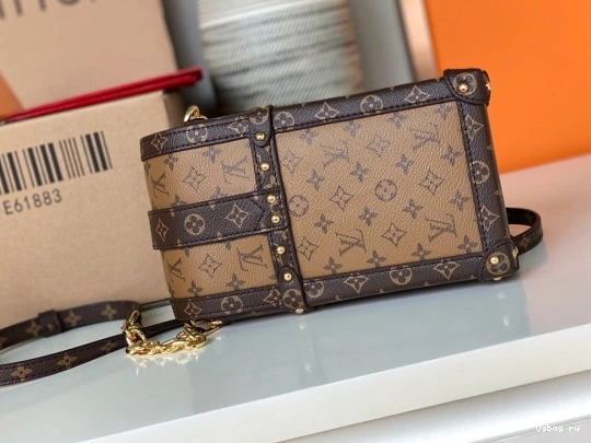 VUITTON VERTICAL POCHETTE TRUNK LOUIS 0727